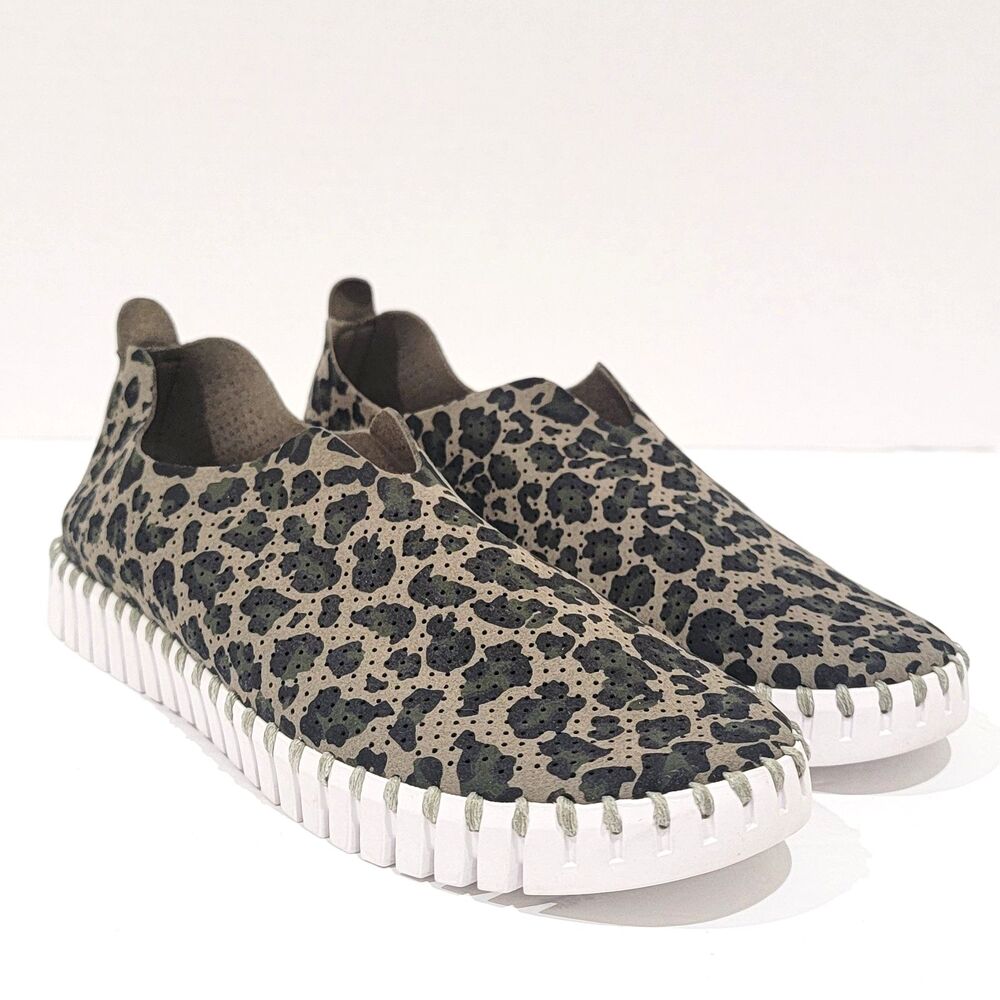 Ilse Jacobsen Tulip Womens Slip On Shoes Sz 38 US 7.5-8 Army Green Leopard Flats